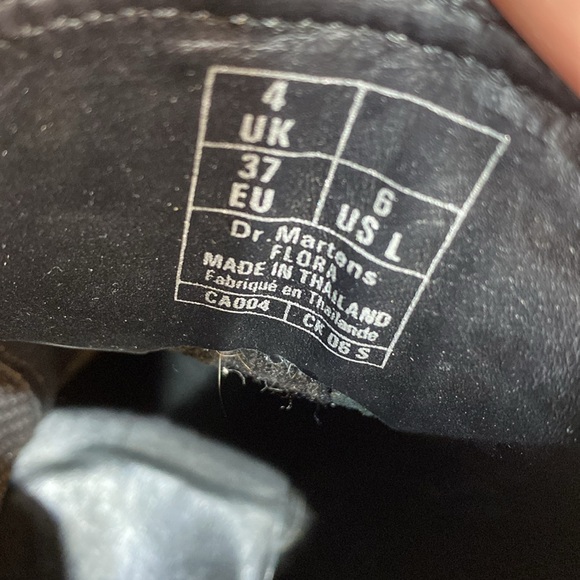 Dr. Martens women’s  Flora Croc Chelsea Boot Size 6 black ⭐️⭐️⭐️ - Picture 15 of 17